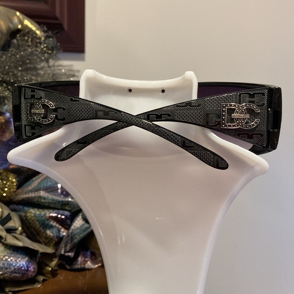 Unisex Shiny Black Decorative Tinted Plastic Sunglasses - Picture 3 of 14